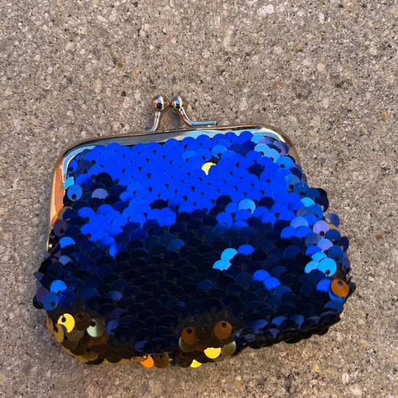 Sequin Clutch in Blue and Gold - Picture 9 of 9